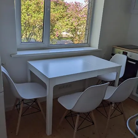 One Bedroom Getaway Near With A/c Appartement *