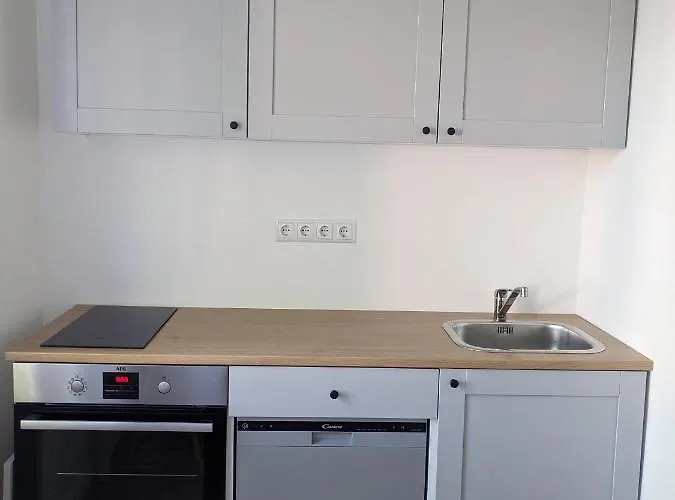 公寓 One Bedroom Getaway Near With A/c